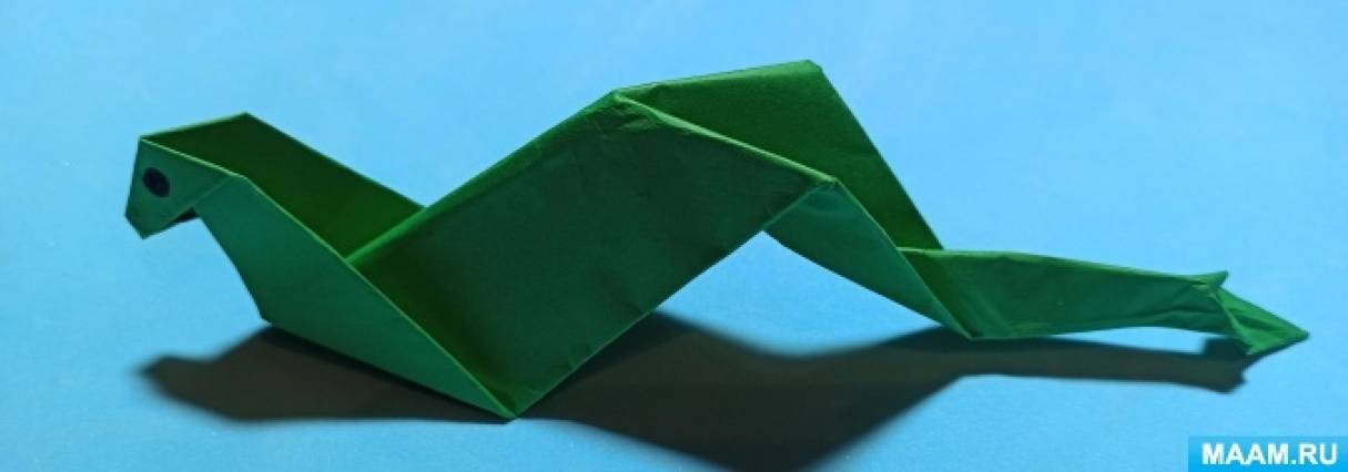 Как сделать змею-оригами из бумаги