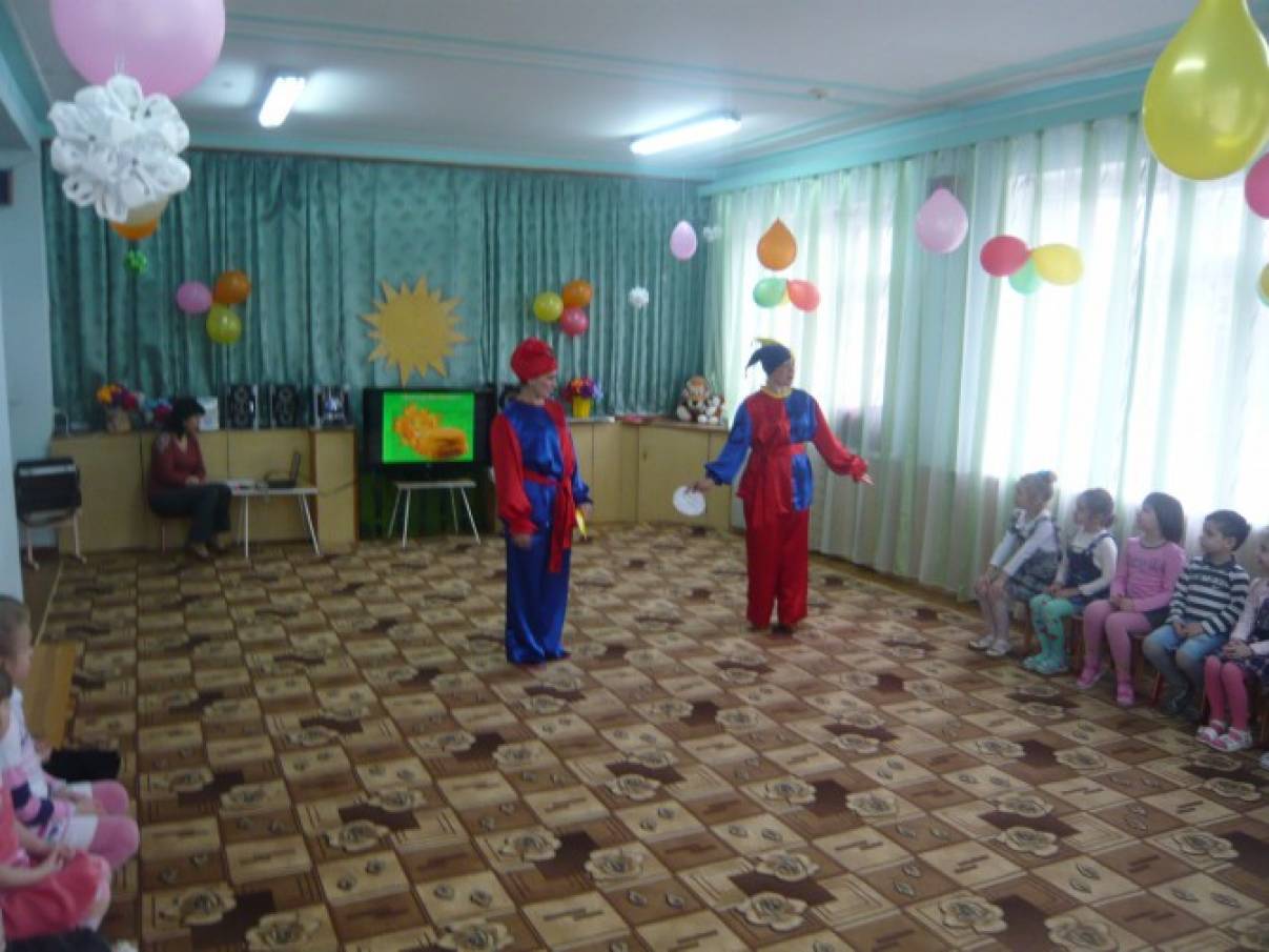 Оформление зала в детском саду к праздникам