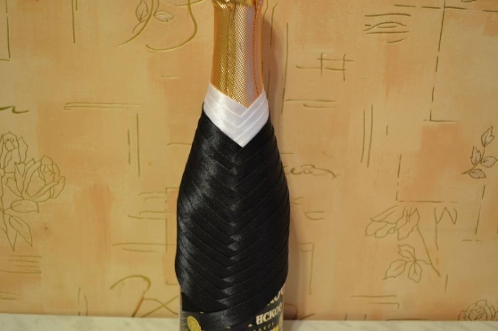 Мастер-классы с материалом шампанское