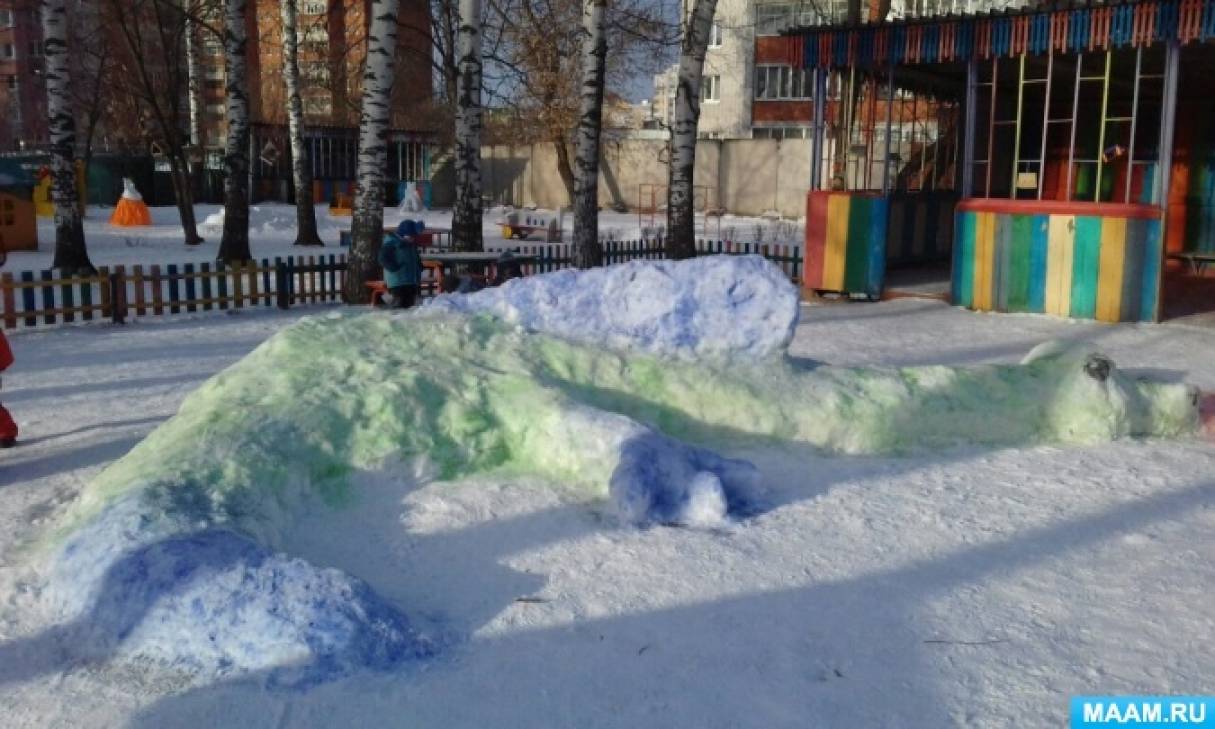 В Нижнем заметили змею, ползающую по снегу зимой