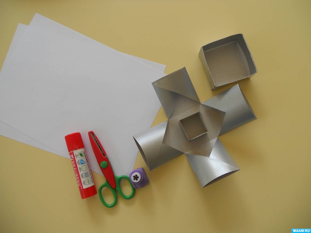Оригами коробочка из бумаги / Как сделать коробочку сюрприз из бумаги / Оригами для начинающих