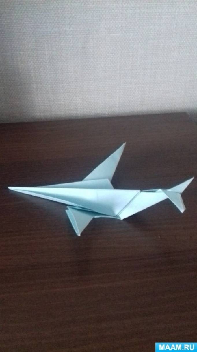 Оригами в виде самолета