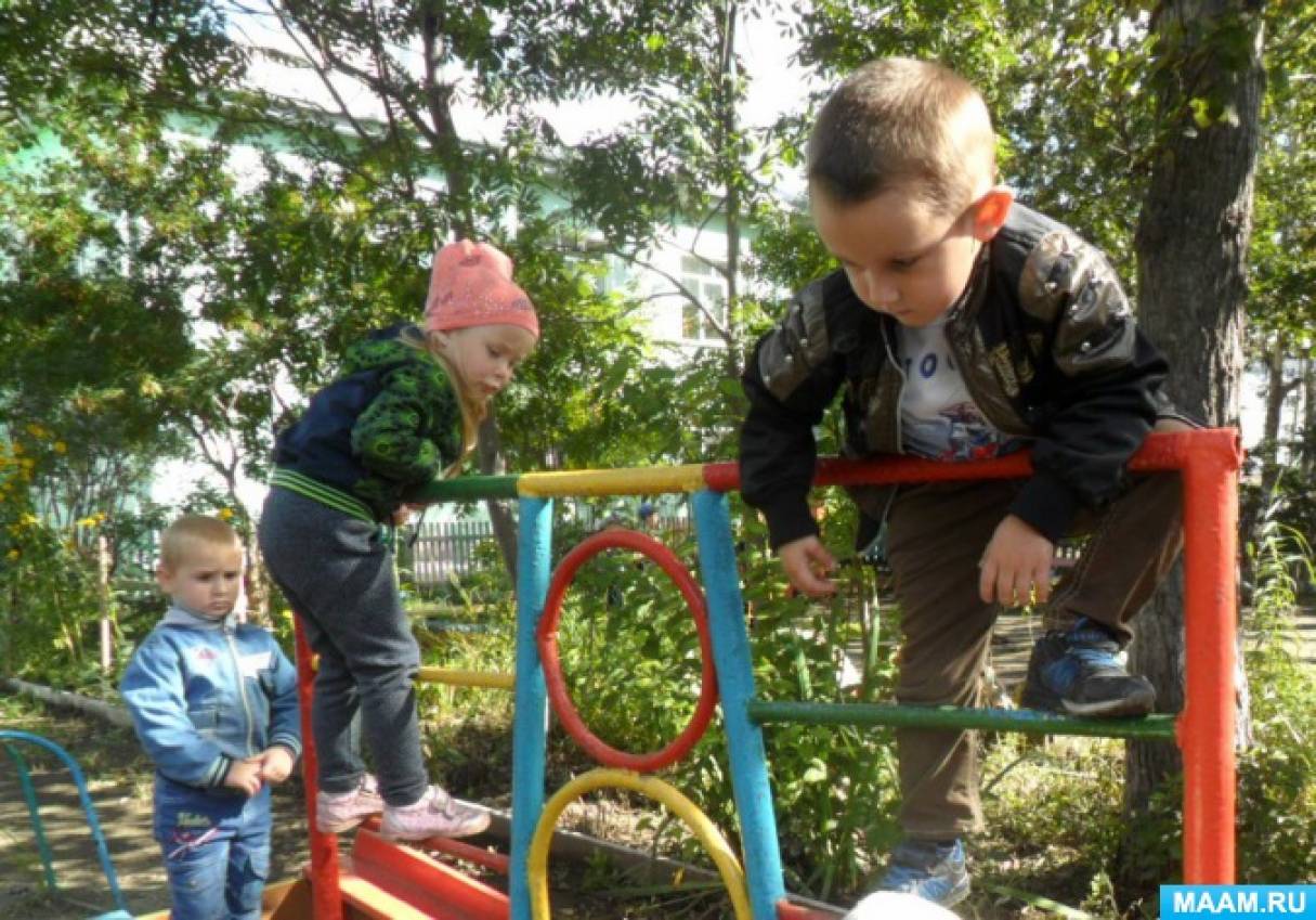 Значение прогулки в развитии детей дошкольного возраста. Фотоотчет об  организации игровой деятельности с детьми (20 фото). Воспитателям детских  садов, школьным учителям и педагогам - Маам.ру