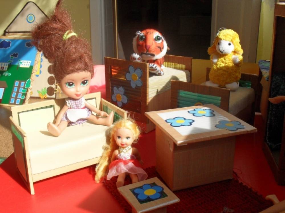 Мебель для кукол своими руками