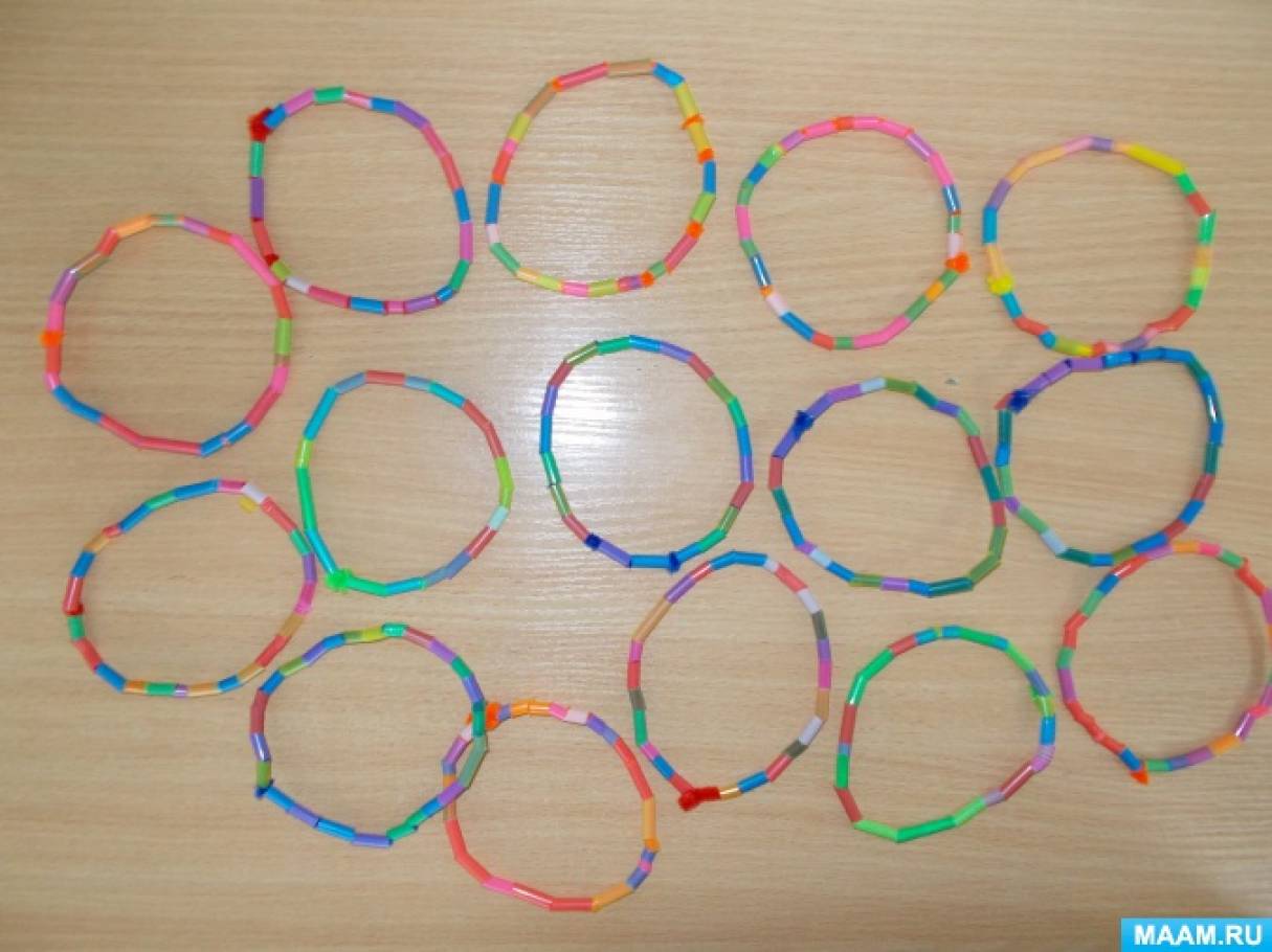 Плетение браслетов из цветных трубочек: схема и фото-подборка для начинающих мастериц