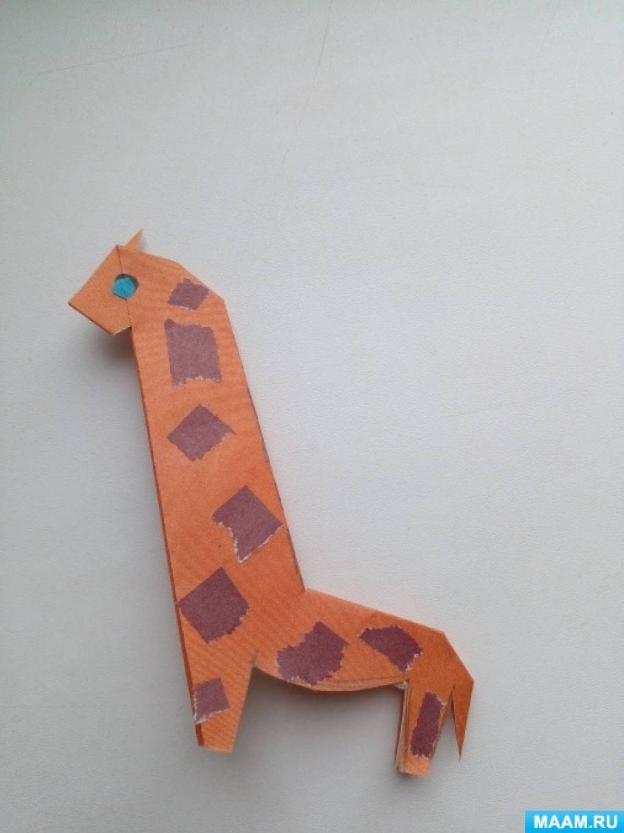 Giraffe origami: изображения без лицензионных платежей