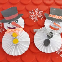 Гирлянда Ура! Новый год! Снеговики Праздник купить недорого в магазине праздника ВесЛандия