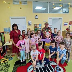 Конспект занятия «Путешествие с волшебным клубочком в сказочную страну»