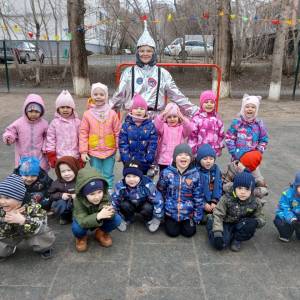Фотоотчёт о тематической неделе «Космос» в средней группе