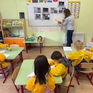 Конспект НОД по рисования пластиковой вилкой «Колючий ежик» для детей средней группы