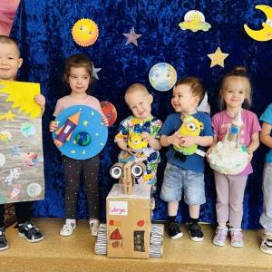 Фотоотчет о развлечении в младшей группе «Веселое и познавательное путешествие в космос»