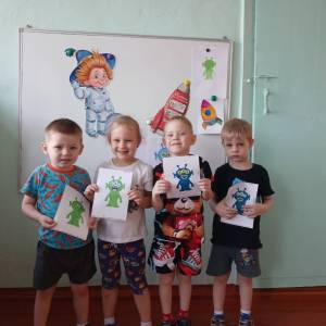 НОД по рисованию с помощью губки и трафарета «Инопланетянин» в средней группе