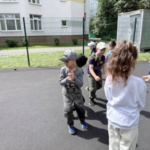 Подвижная игра «Петина горошина»