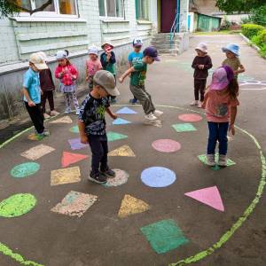Фотоотчёт о Дне классиков в разновозрастной группе детей 3–5 лет
