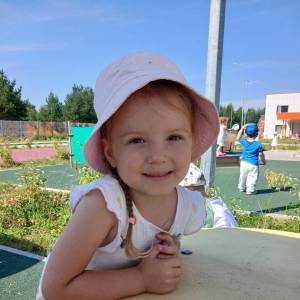 Фотоотчет о прогулке во второй младшей группе