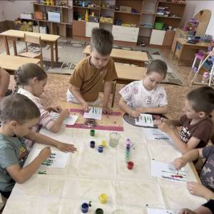 Конспект занятия по рисованию ватными палочками в подготовительной группе «Люпины»